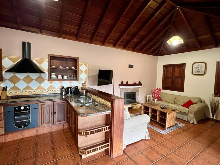 فيلا Rustic House La Montana Breña Baja المظهر الخارجي الصورة